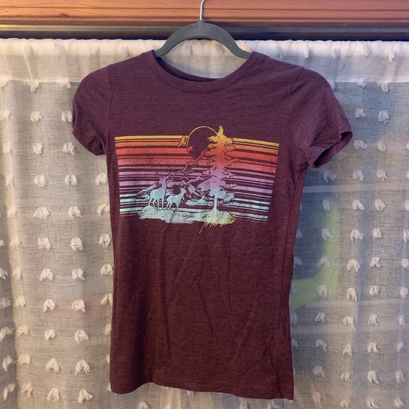 5 Aéropostale graphic tees - Picture 9 of 9